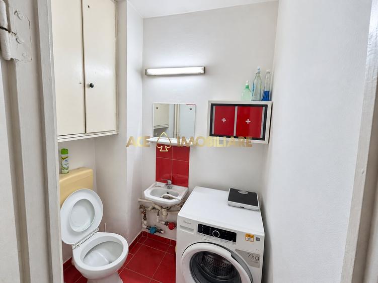 Apartament cu 3 camere decomandat, mobilat în Berceni