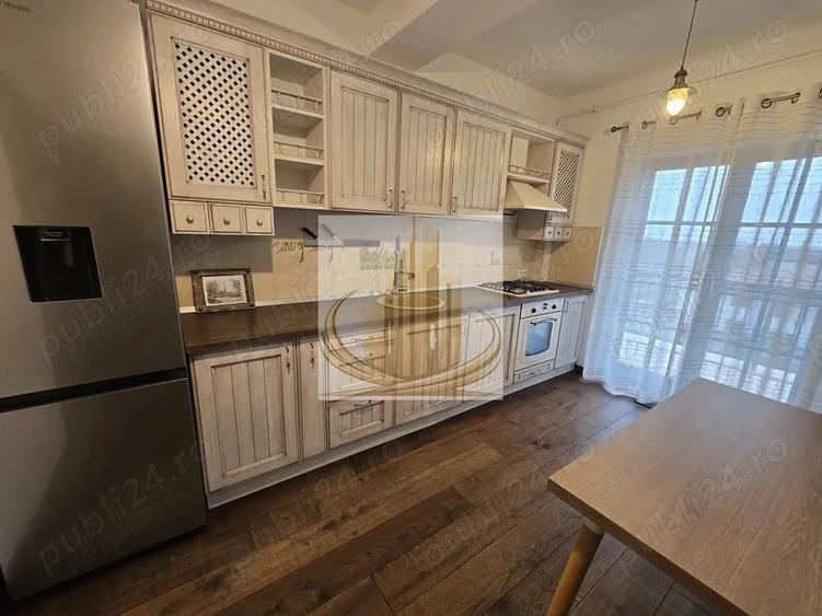 Apartament cu 3 camere decomandat în Ronaț