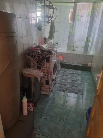 Casă cu 3 camere cu Teren 4300 Mp în Ionești