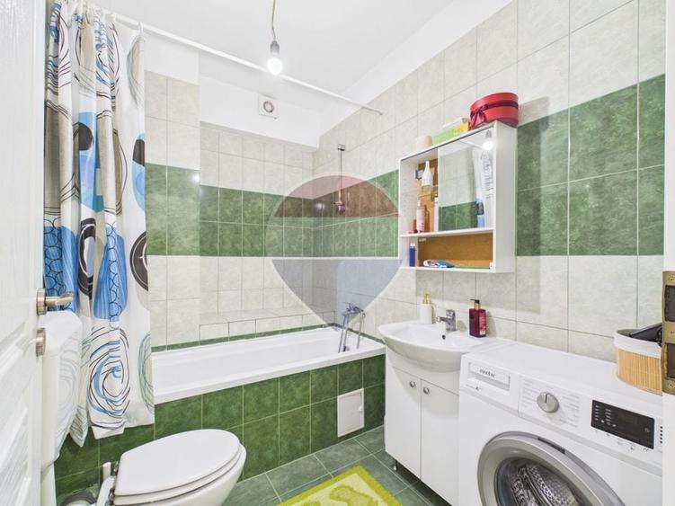 Apartament cu 2 camere semidecomandat, mobilat în Vest