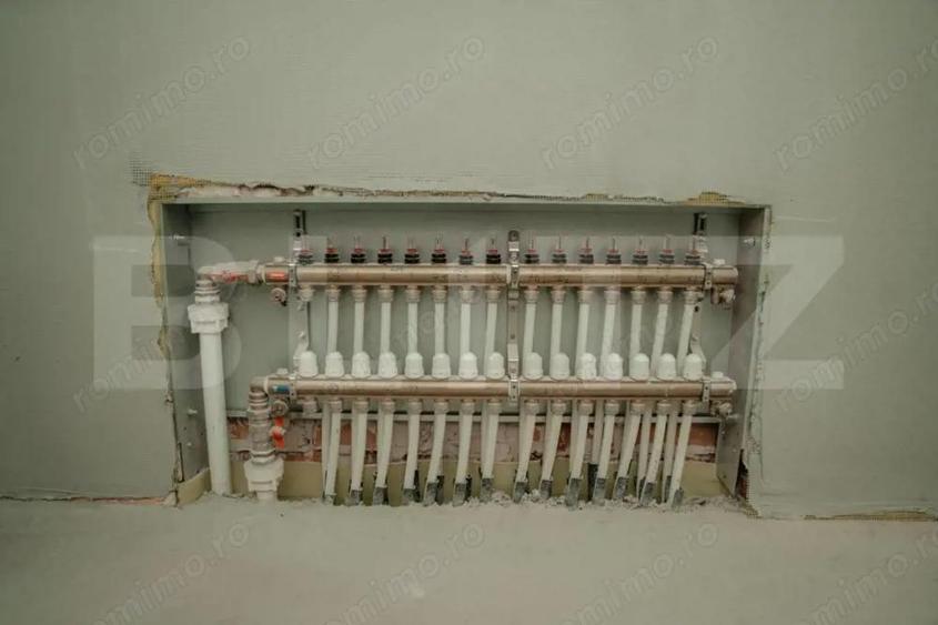 Casă cu 5 camere cu Teren 3588 Mp în Central