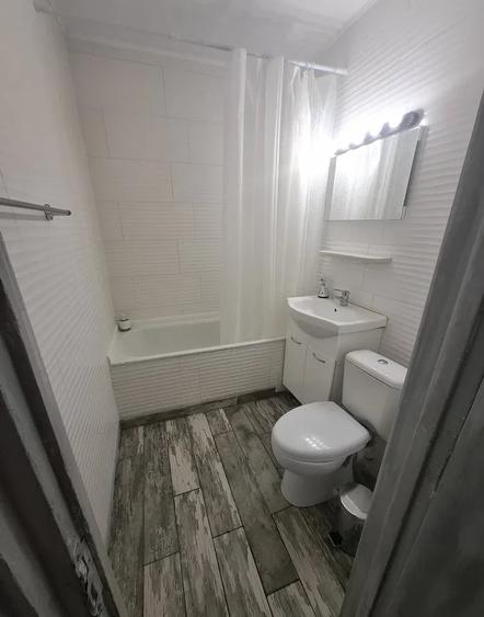 Apartament cu 2 camere semidecomandat, mobilat în Unirii