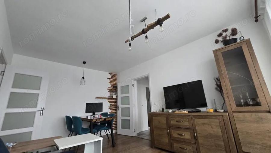 Apartament cu 2 camere semidecomandat în Central