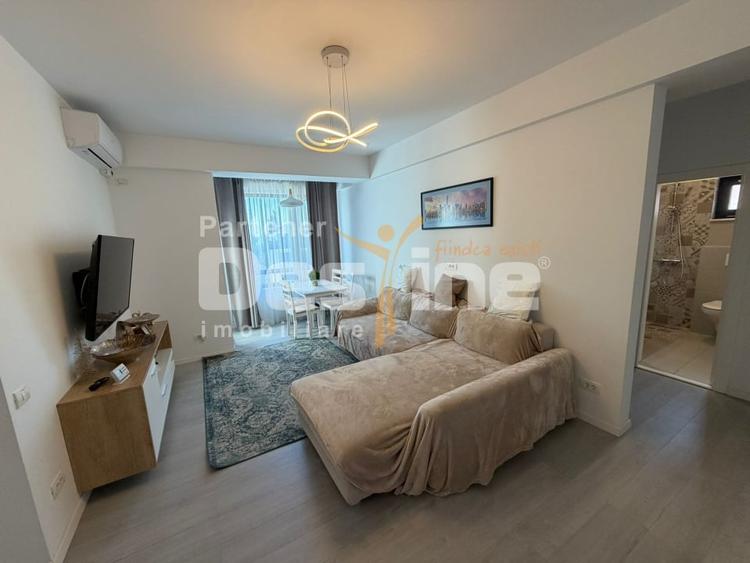 Apartament cu 3 camere, mobilat în Craiovița Nouă