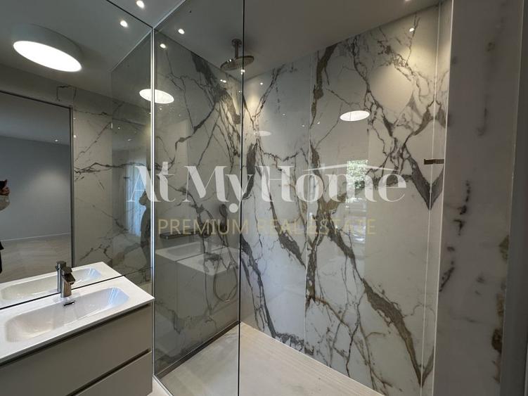 Apartament cu 4 camere decomandat în Kiseleff
