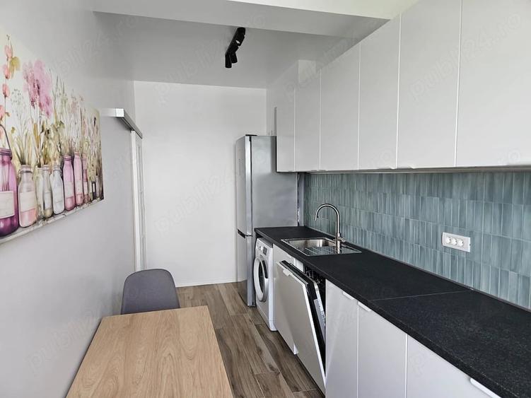 Apartament cu 2 camere semidecomandat, mobilat în Aurel Vlaicu