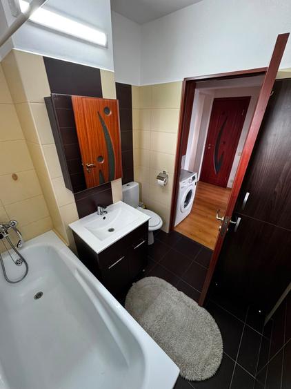 Apartament renovat de inchiriat cu 4 camere - 3