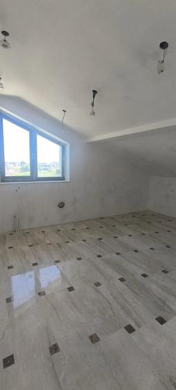 Casă cu Teren 420 Mp în Central