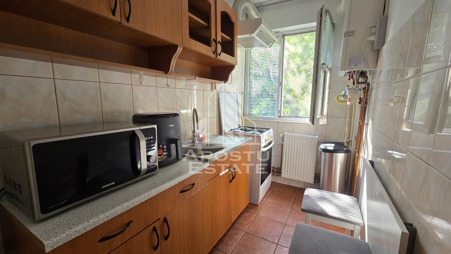 Apartament cu 2 camere, etaj intermediar, centrala proprie, zona Dacia - 11