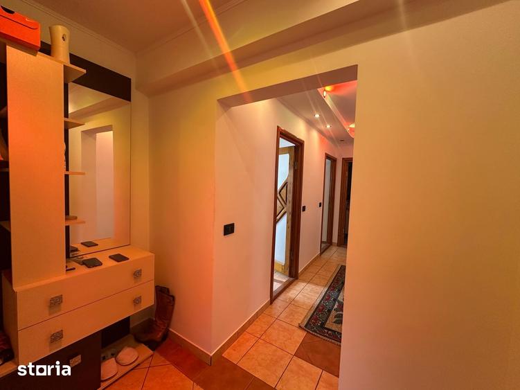 Apartament cu 3 camere în Central