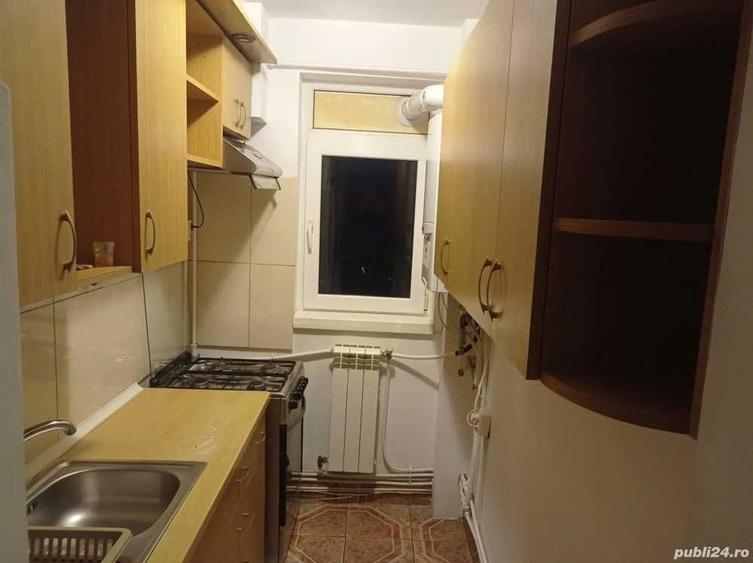 Apartament cu 2 camere nedecomandat în Tătărași