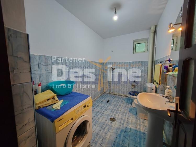 Casă individuală cu 4 camere cu Canalizare în Bucium