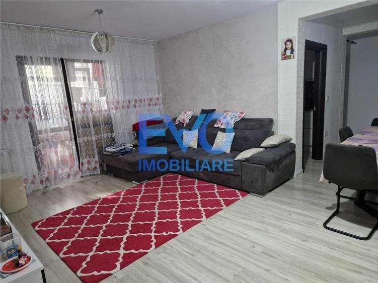 Apartament cu 3 camere semidecomandat în Valea Lupului