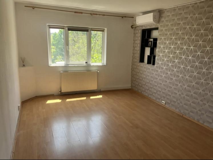 Apartament cu 2 camere decomandat în Inel I