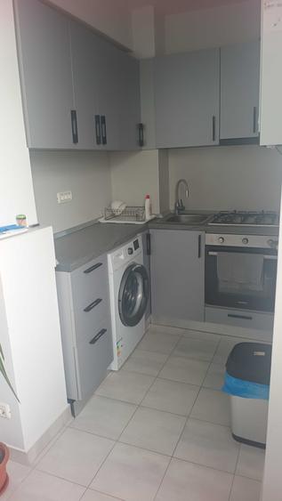 Garsonieră decomandată în Central