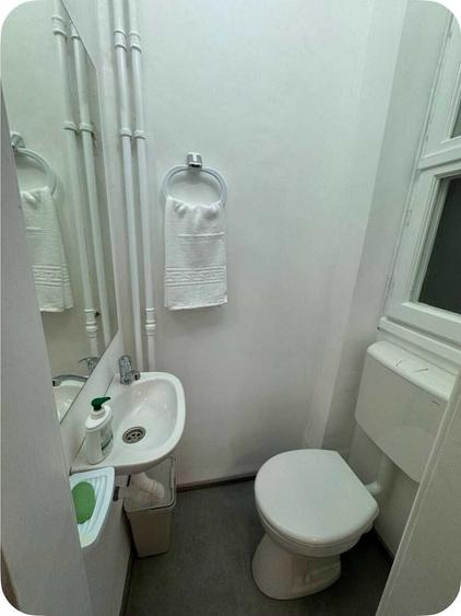 Apartament cu 3 camere semidecomandat în Universitate