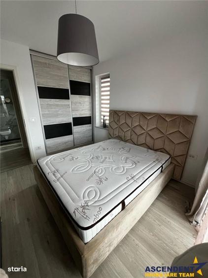 Apartament cu 3 camere, mobilat în Tractorul