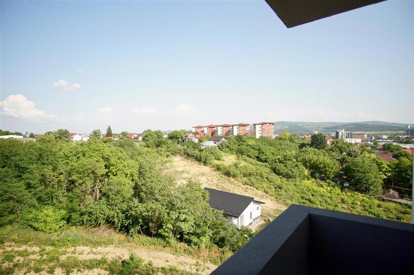 Apartament cu 2 camere decomandat în Tătărași
