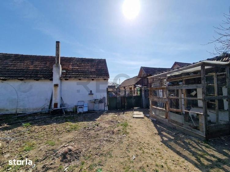 Casă cu 3 camere cu Teren 2230 Mp în Saca