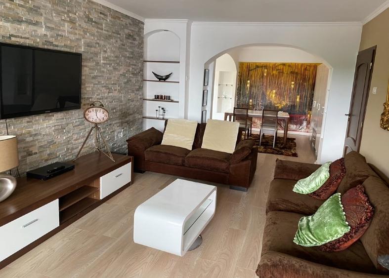 Apartament cu 3 camere decomandat, mobilat în Ultracentral