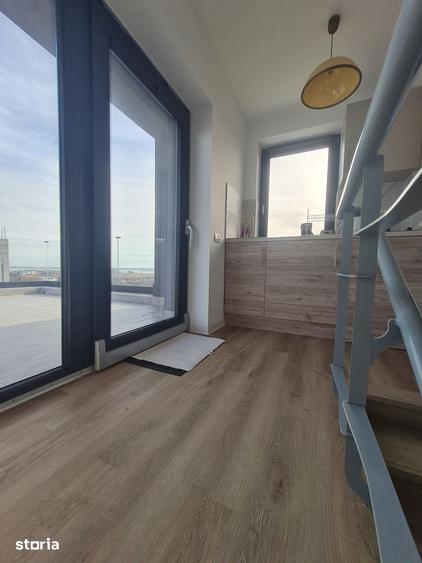 Casă cu 6 camere cu Teren 382 Mp în Central