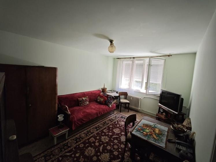 De inchiriat! Apartament 2 camere Plopilor - 1
