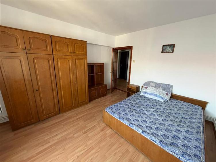 Apartament cu 2 camere decomandat în Brăilei