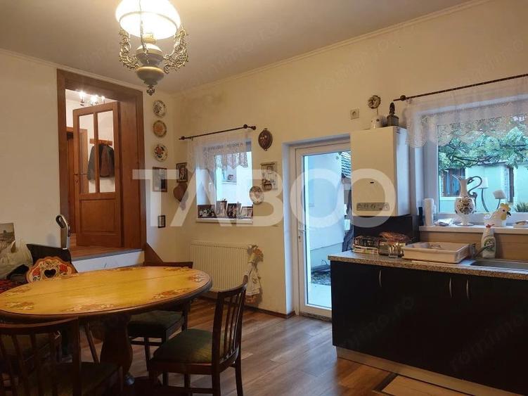 Casă cu Teren 50 Mp în Sadu