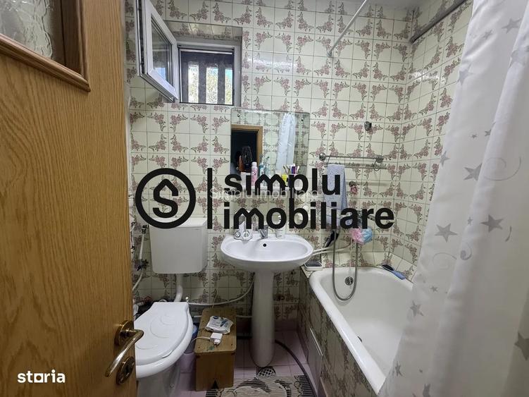 Apartament 3 camere Rovine