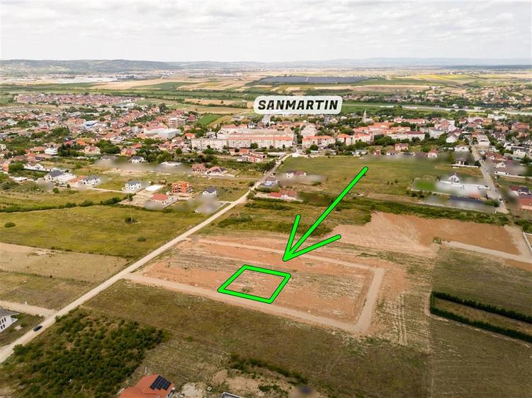 Teren intravilan de 525 mp, în Sânmartin