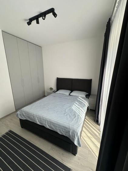 Apartament cu 2 camere decomandat în Titan