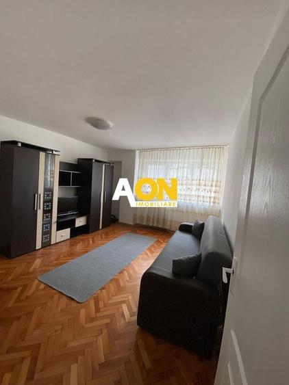 Apartament 2 camere, etaj 2, zona Hotel Cetate - 1