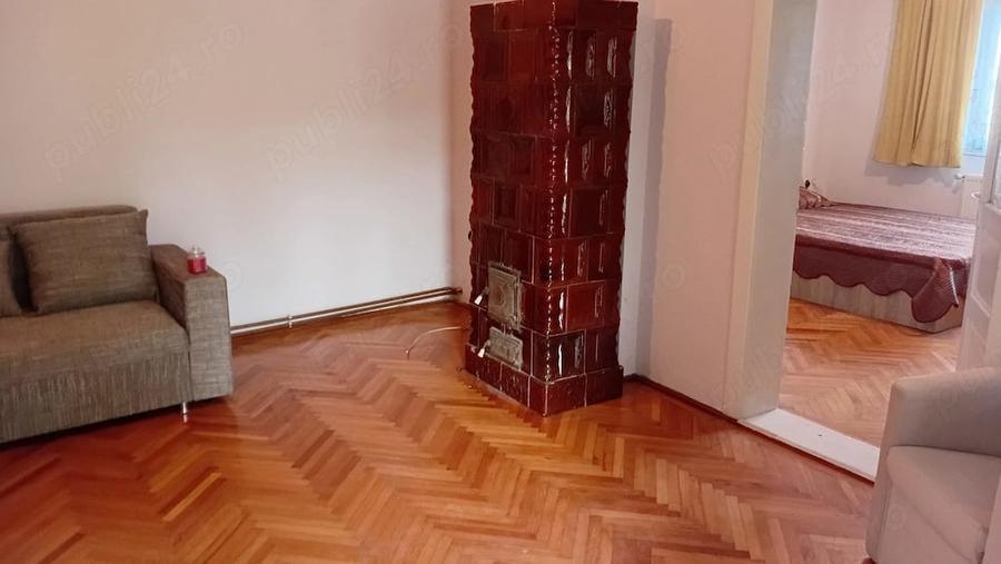 Casă cu 5 camere cu Teren 375 Mp în Central