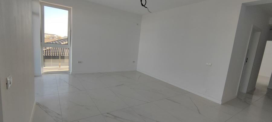 Apartament cu 2 camere decomandat în Giroc