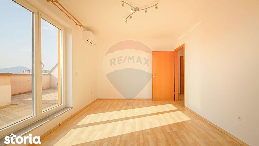 Apartament cu 2 camere decomandat în Bartolomeu