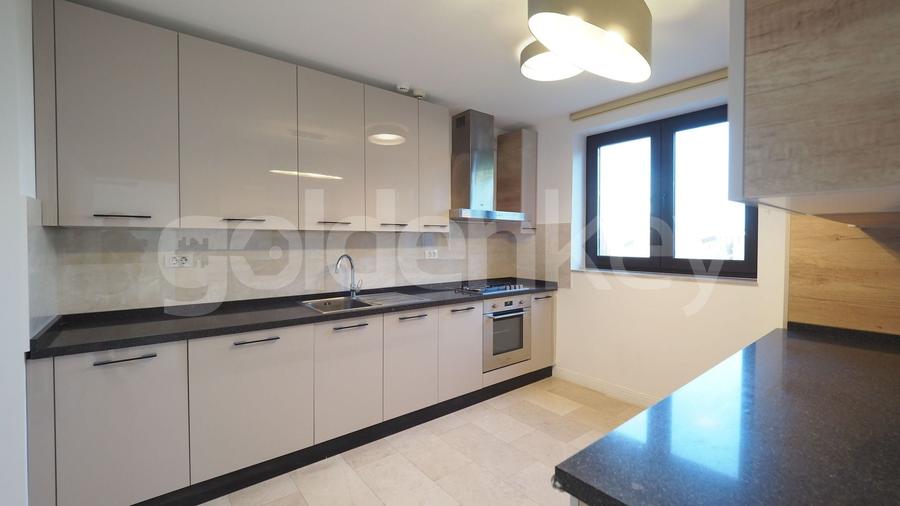 Duplex cu 5 camere cu Canalizare în Pipera