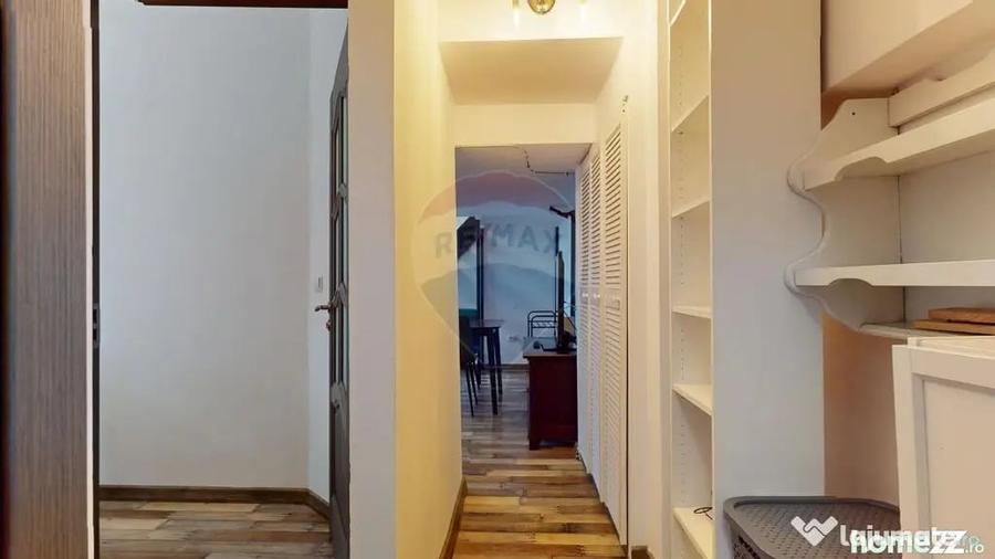 Apartament cu 3 camere decomandat în 15 Noiembrie