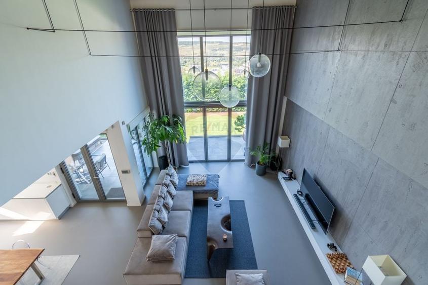 Casă individuală cu 3 camere cu Teren 600 Mp în Florești