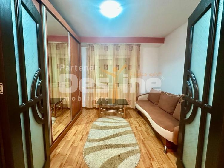 Apartament cu 4 camere decomandat, mobilat în 13 Septembrie