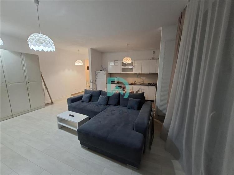 Apartament cu 3 camere semidecomandat în Bartolomeu