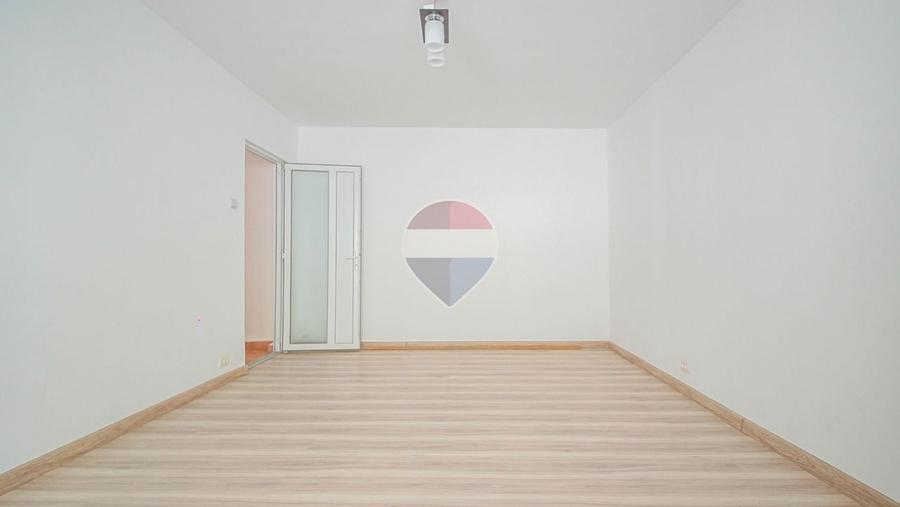 Apartament cu 2 camere decomandat, mobilat în Răcădău