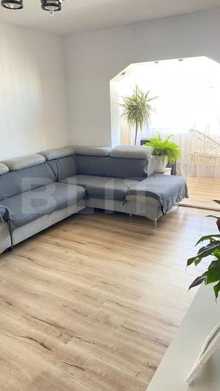 Apartament cu 3 camere decomandat, mobilat în Tractorul
