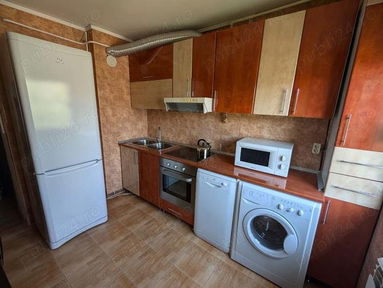 Apartament cu 2 camere decomandat în Central