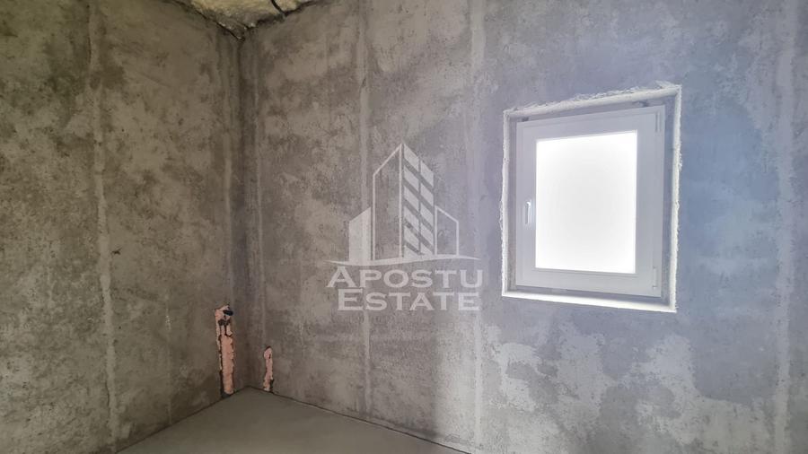 Duplex cu 4 camere cu Canalizare în Giarmata