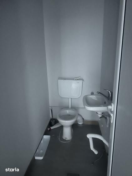 Campina - ultracentral - Spa?iu Comercial - 96mp - 8000 Lei/Luna - 2