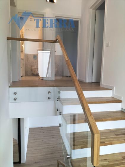 Casă cu 4 camere cu Teren 430 Mp în Exterior Sud