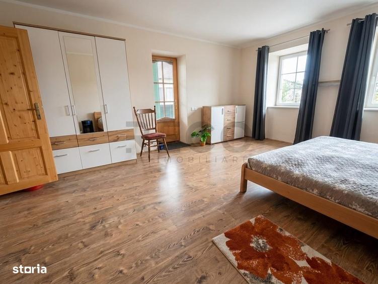 Casă cu 4 camere cu Teren 2700 Mp în Girișu de Criș