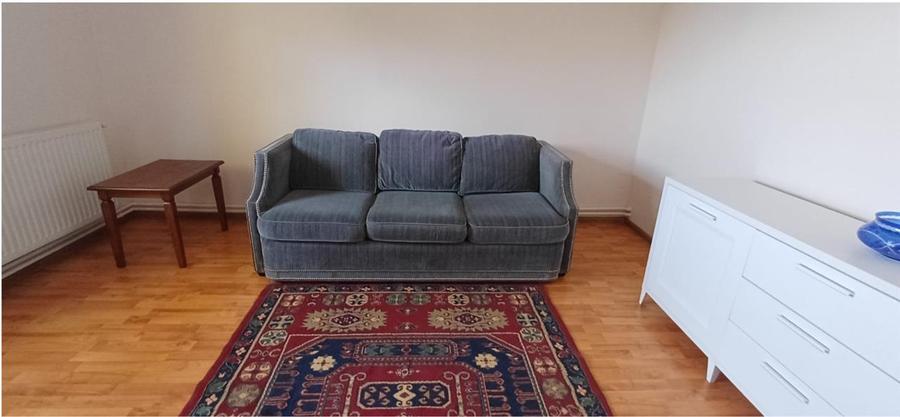 Apartament cu 3 camere decomandat, mobilat în Județean