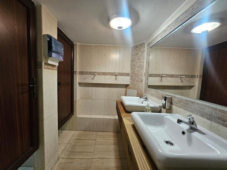 Hotel/Pensiune, de 948.29998779297 mp, în Delfinariu