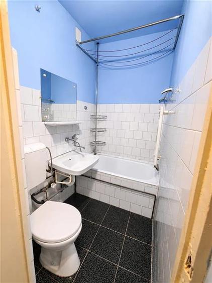 Apartament cu 2 camere semidecomandat, mobilat în Vlahuță